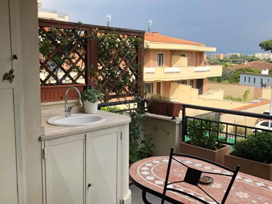 Immagine 38 di Appartamento in affitto  in Via Vico Consorti a Roma