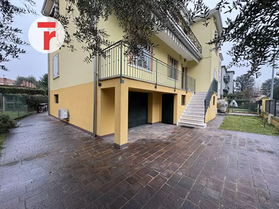 Immagine 1 di Casa bifamiliare in vendita  in Via Jacopo da Montagnana a Padova