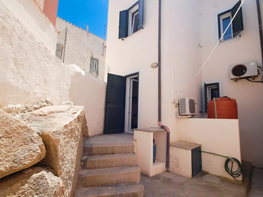 Immagine 16 di Casa indipendente in vendita  in Via Ammiraglio Albini a La Maddalena