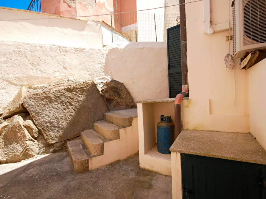 Immagine 17 di Casa indipendente in vendita  in Via Ammiraglio Albini a La Maddalena