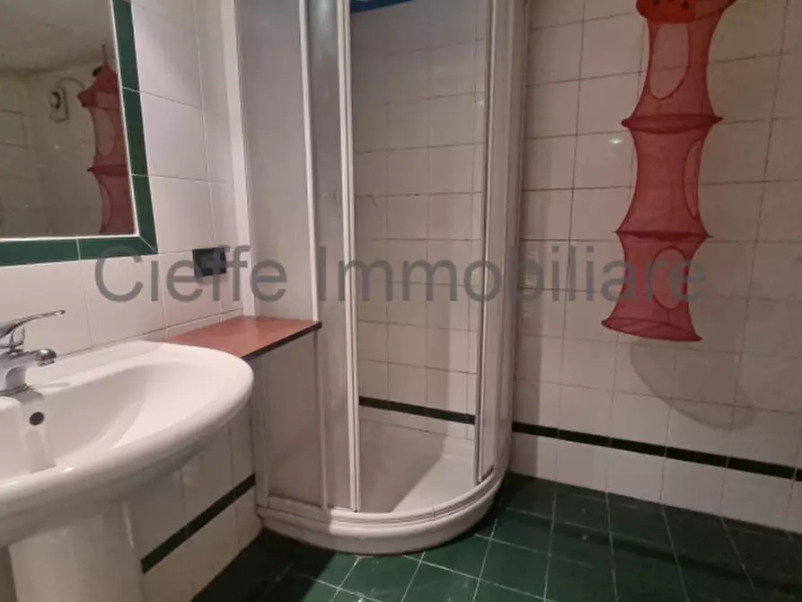 Immagine 9 di Garage in vendita  in via trieste a Padova