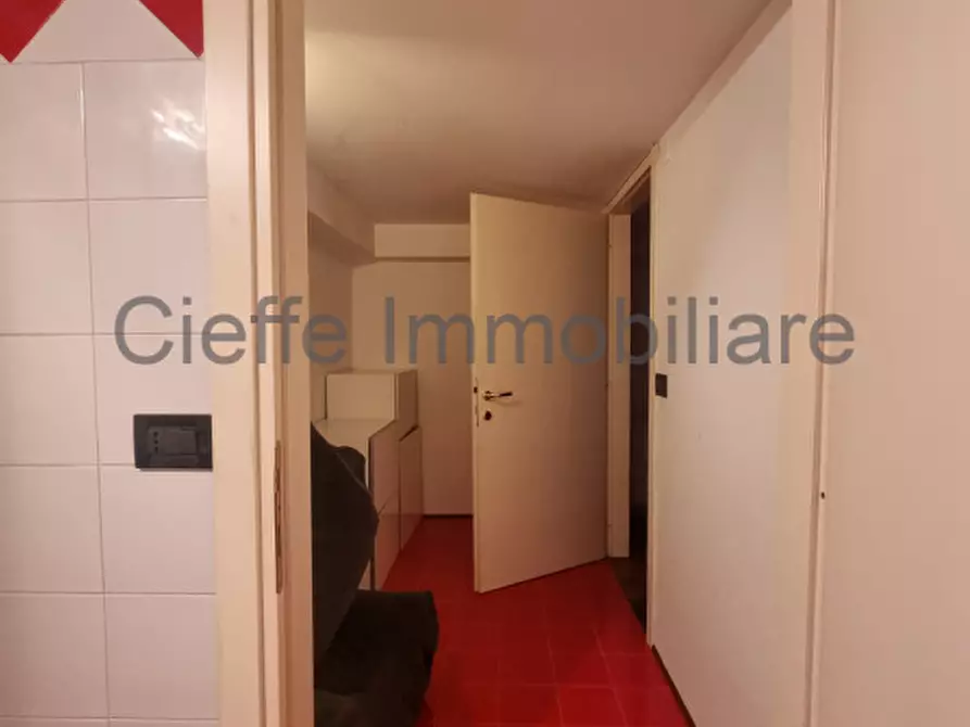 Immagine 13 di Garage in vendita  in via trieste a Padova