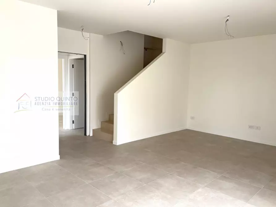 Immagine 5 di Casa bifamiliare in vendita  a Quinto Di Treviso