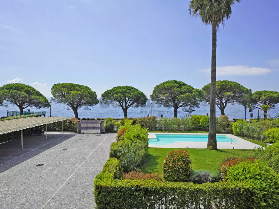 Immagine 4 di Appartamento in vendita  in Lungolago Giuseppe Zanardelli a Toscolano-Maderno