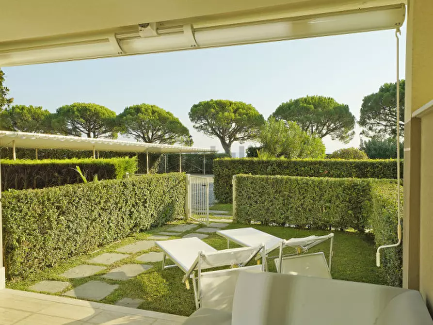 Immagine 6 di Appartamento in vendita  in Lungolago Giuseppe Zanardelli a Toscolano-Maderno