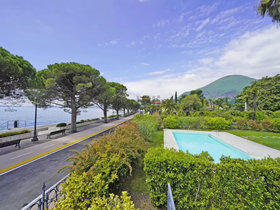 Immagine 13 di Appartamento in vendita  in Lungolago Giuseppe Zanardelli a Toscolano-Maderno