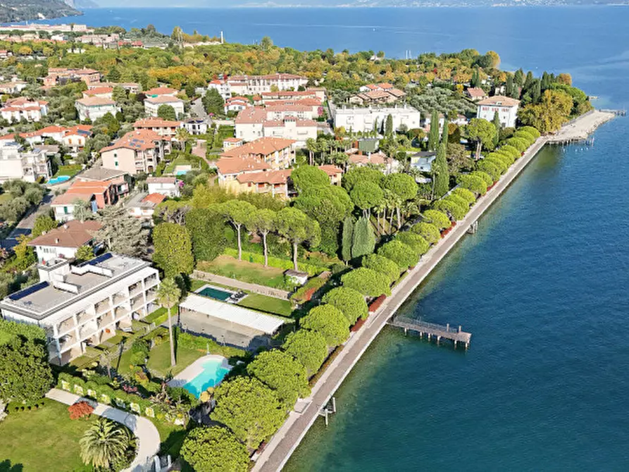 Immagine 24 di Appartamento in vendita  in Lungolago Giuseppe Zanardelli a Toscolano-Maderno