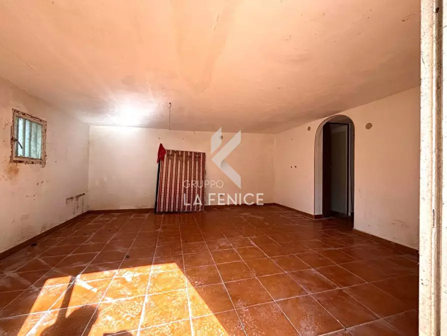 Immagine 39 di Villa in vendita  in strada giuliani, 10 a Martina Franca