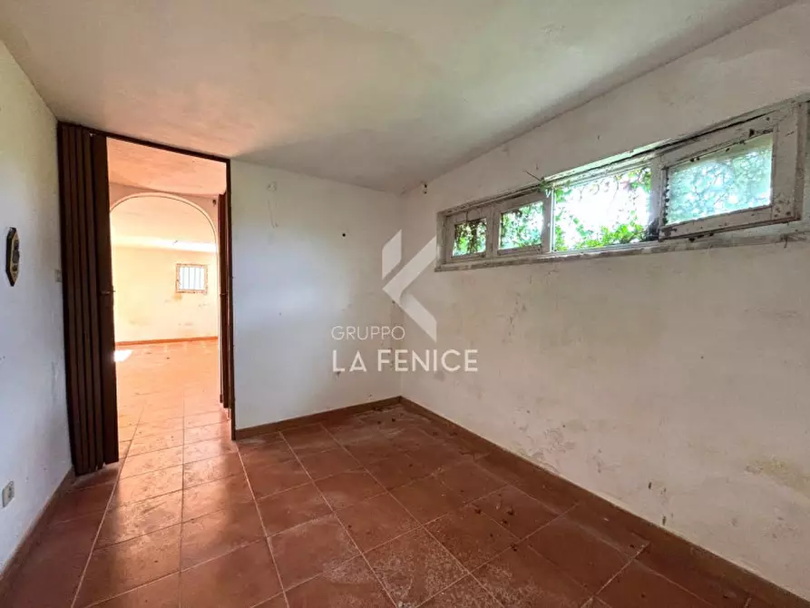 Immagine 42 di Villa in vendita  in strada giuliani, 10 a Martina Franca