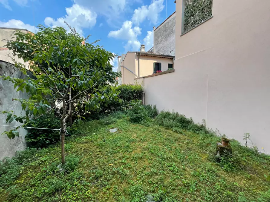 Immagine 1 di Negozio in vendita  in Corso Vittorio Emanuele a Padova