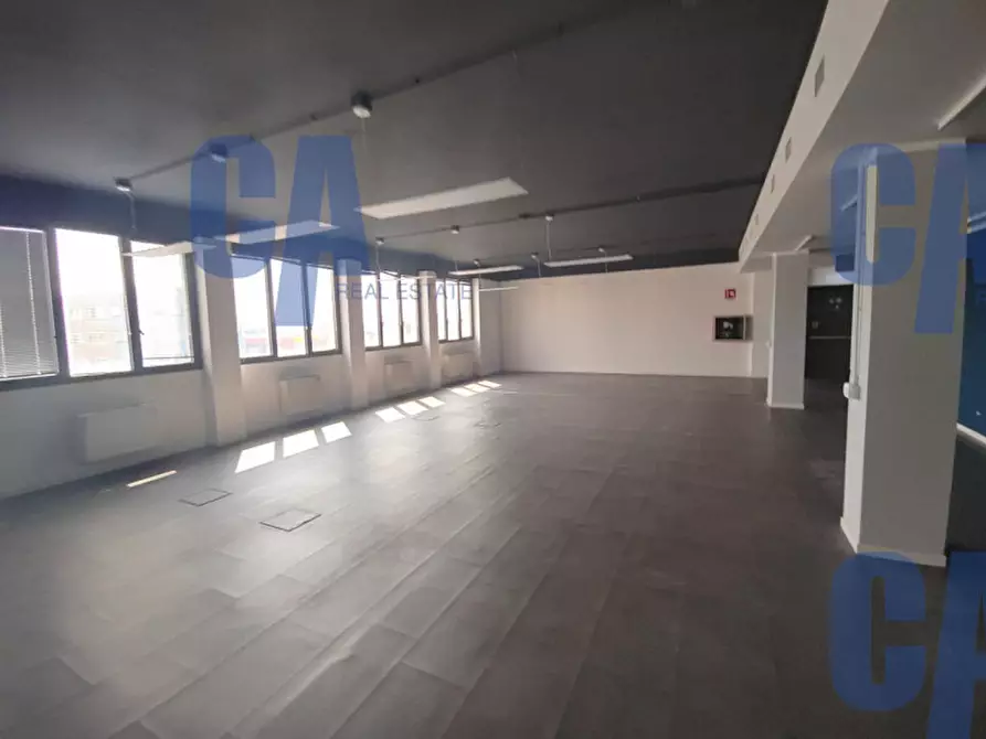 Immagine 16 di Ufficio in affitto  in VIA BOVISASCA a Milano