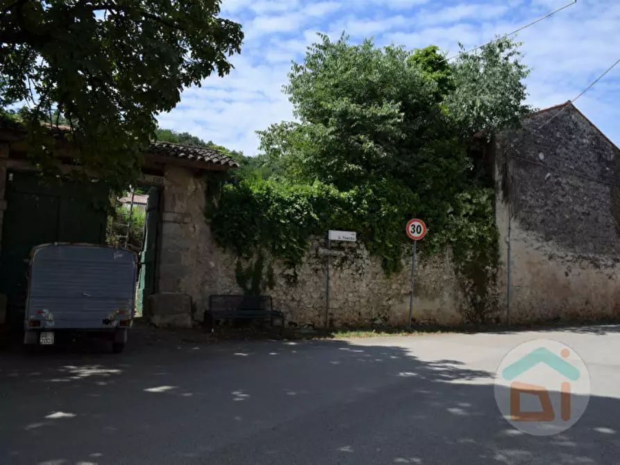 Immagine 16 di Rustico / casale in vendita  in via Ugo Foscolo a Cormons