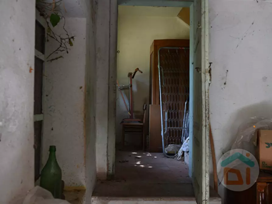 Immagine 21 di Rustico / casale in vendita  in via Ugo Foscolo a Cormons