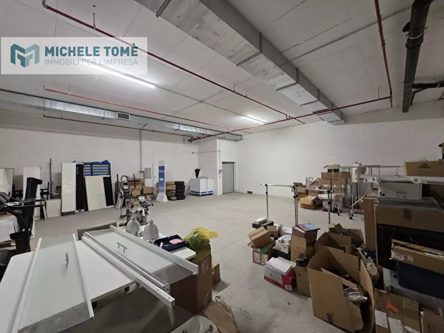 Immagine 5 di Magazzino in affitto  in via crivellin a Affi