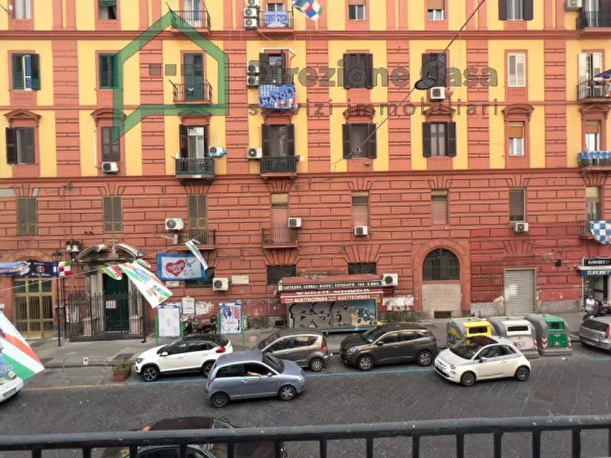 Immagine 1 di Appartamento in vendita  in via parma 64 a Napoli