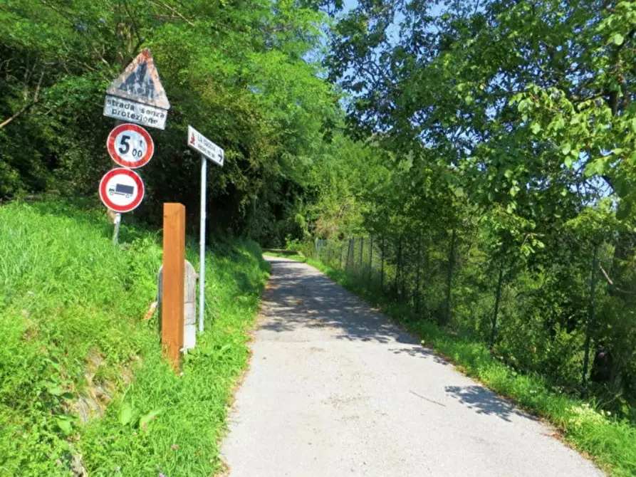 Immagine 7 di Terreno in vendita  in Frazione Buttello, N. snc a Valgreghentino