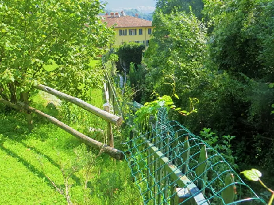 Immagine 3 di Terreno in vendita  in Frazione Buttello, N. snc a Valgreghentino