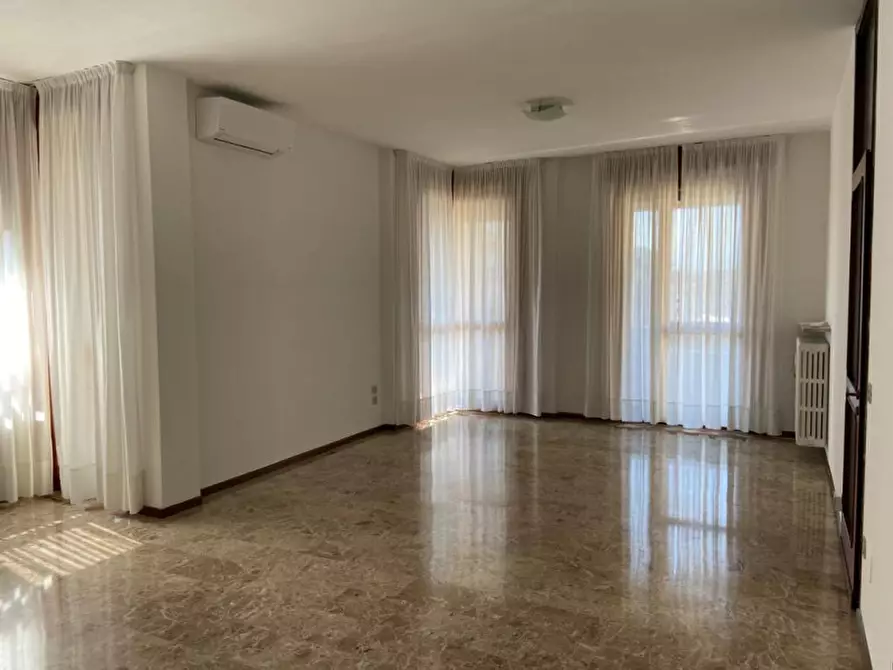 Immagine 1 di Appartamento in vendita  in Piazzale Verdi 40 a Vicenza