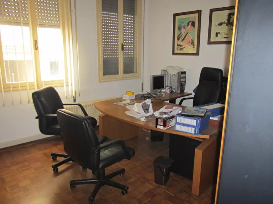 Immagine 1 di Ufficio in vendita  a Rovigo