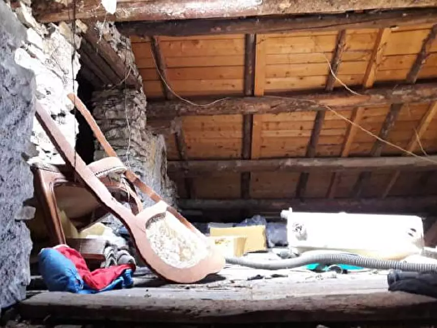 Immagine 27 di Palazzo in vendita  in Via Nuova a Fonzaso