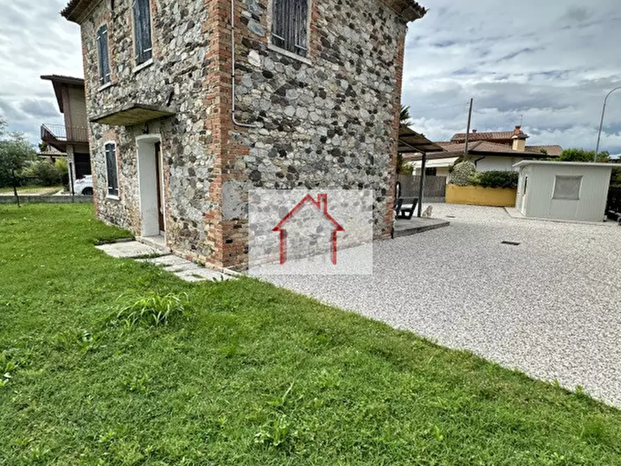 Immagine 1 di Casa indipendente in vendita  a Susegana