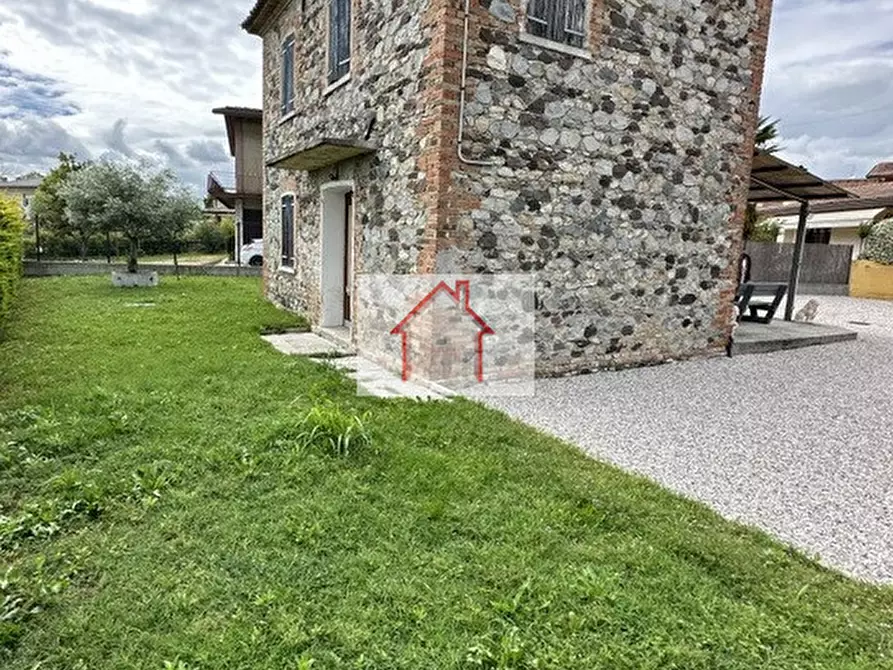 Immagine 2 di Casa indipendente in vendita  a Susegana