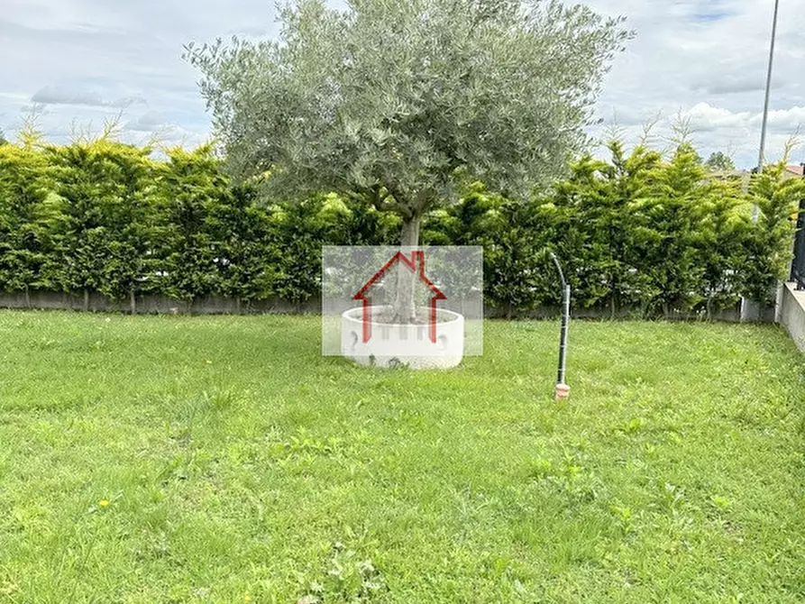 Immagine 7 di Casa indipendente in vendita  a Susegana