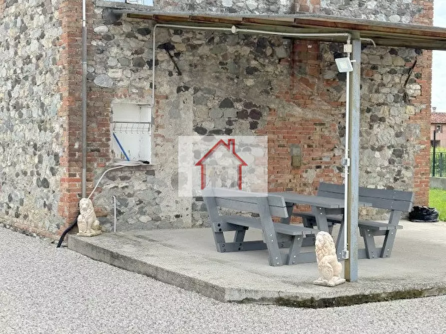 Immagine 10 di Casa indipendente in vendita  a Susegana