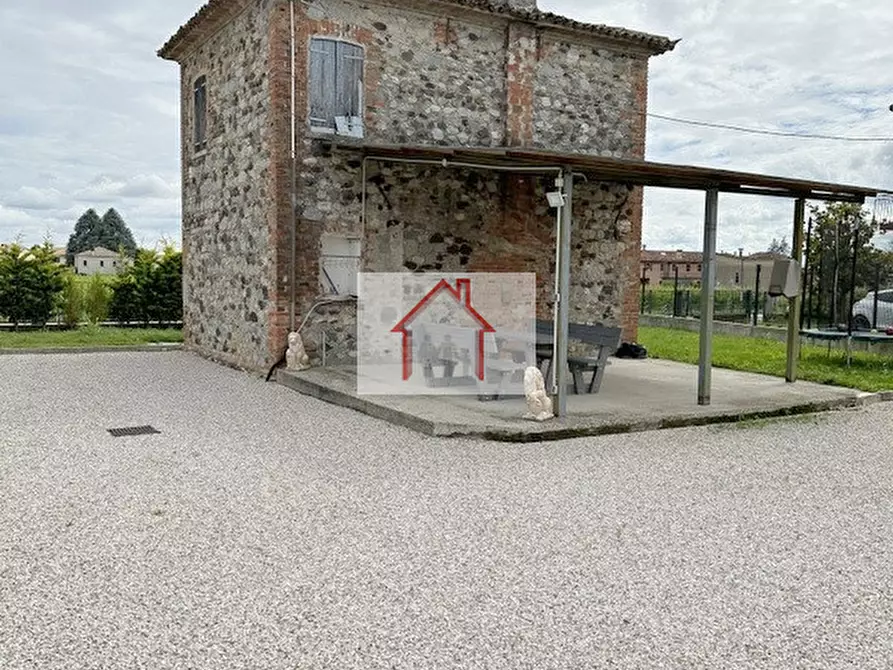 Immagine 11 di Casa indipendente in vendita  a Susegana