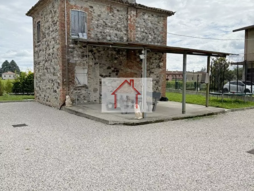 Immagine 12 di Casa indipendente in vendita  a Susegana