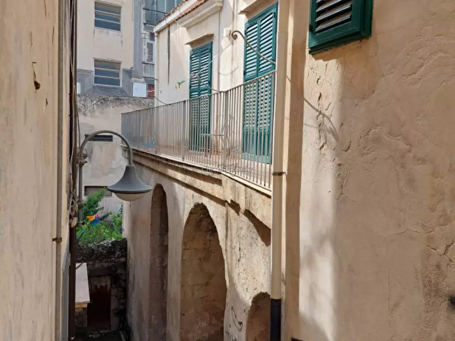 Immagine 1 di Casa indipendente in vendita  in Via Vincenzo Albanese, Modica a Modica