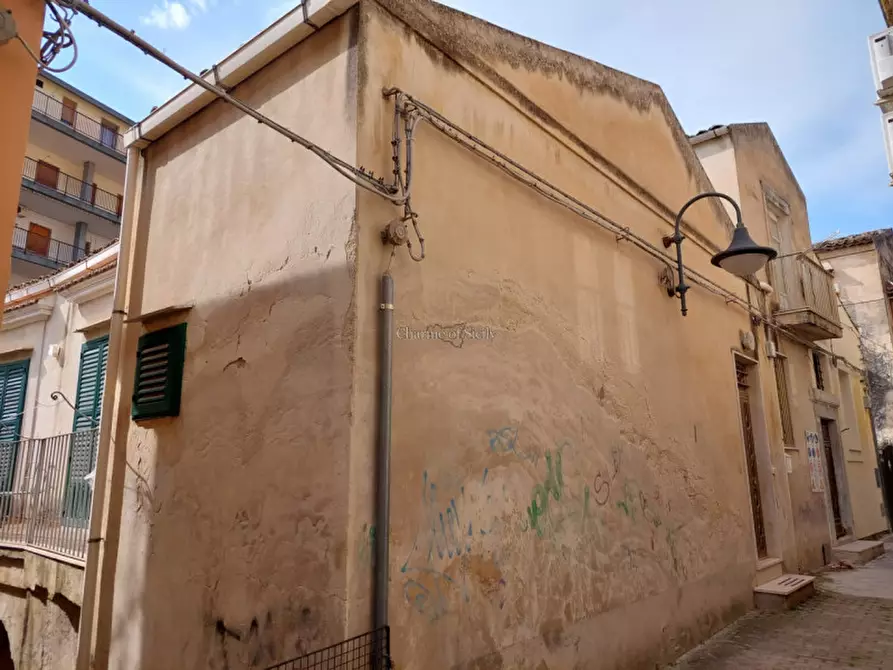 Immagine 2 di Casa indipendente in vendita  in Via Vincenzo Albanese, Modica a Modica