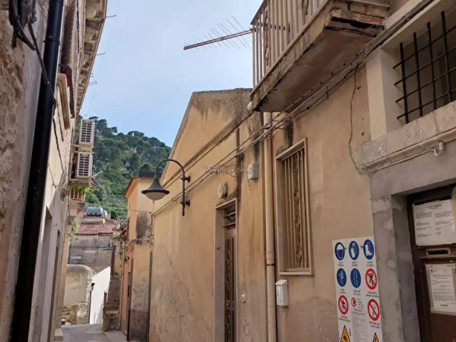Immagine 4 di Casa indipendente in vendita  in Via Vincenzo Albanese, Modica a Modica