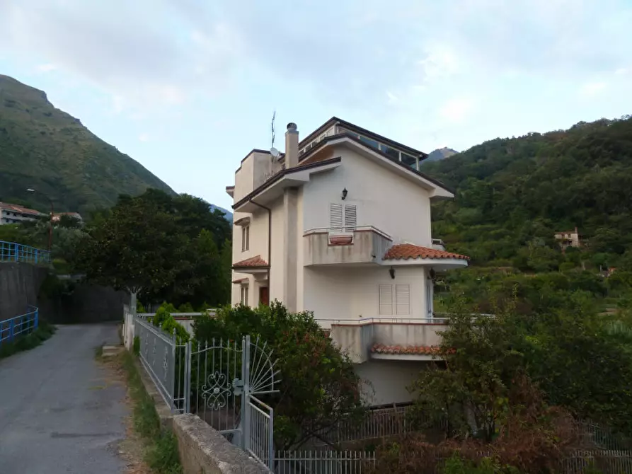 Immagine 2 di Casa indipendente in vendita  in VIA SAN FRANCESCO, sn a Sangineto