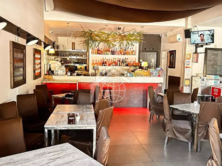 Immagine 4 di Attività commerciale in vendita  in Nazionale a Puegnago Sul Garda