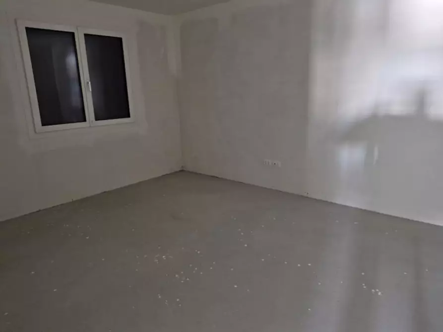 Immagine 10 di Appartamento in vendita  in Via Mario Micossi 94 a Udine