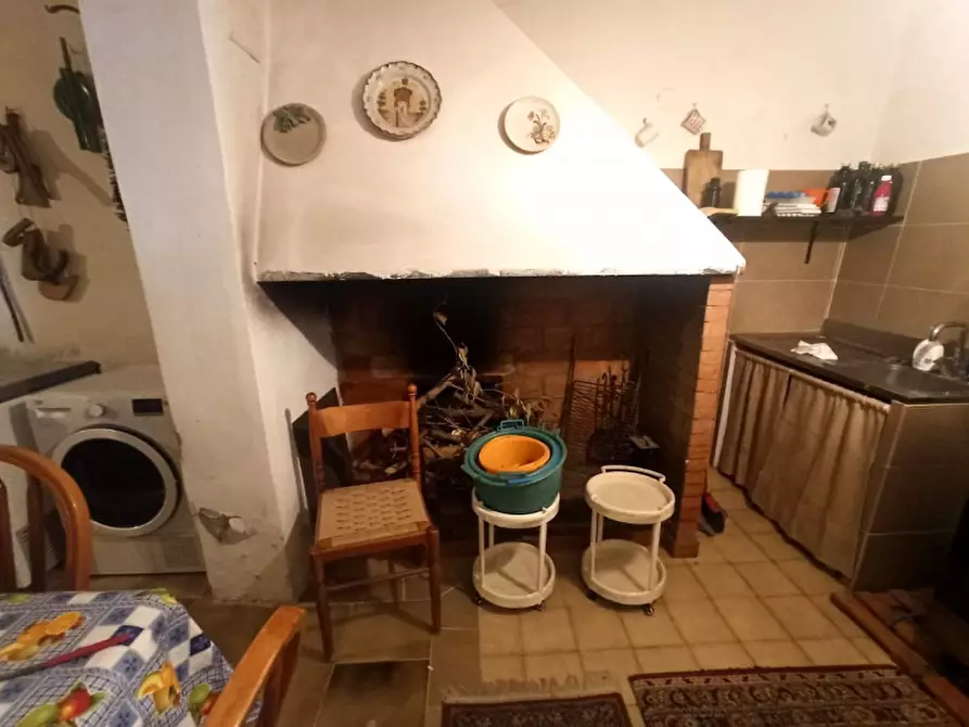 Immagine 4 di Casa bifamiliare in vendita  a Castiglione Del Lago