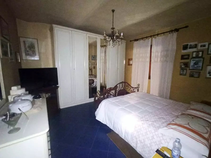 Immagine 11 di Casa bifamiliare in vendita  a Castiglione Del Lago