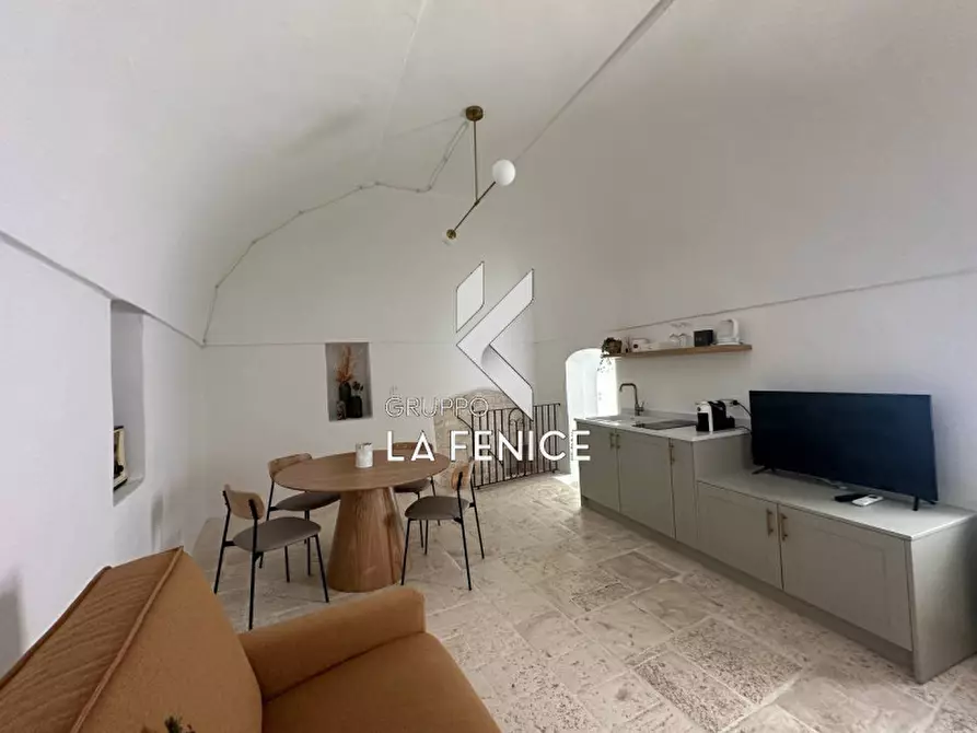 Immagine 19 di Casa indipendente in vendita  in via Aprile a Locorotondo