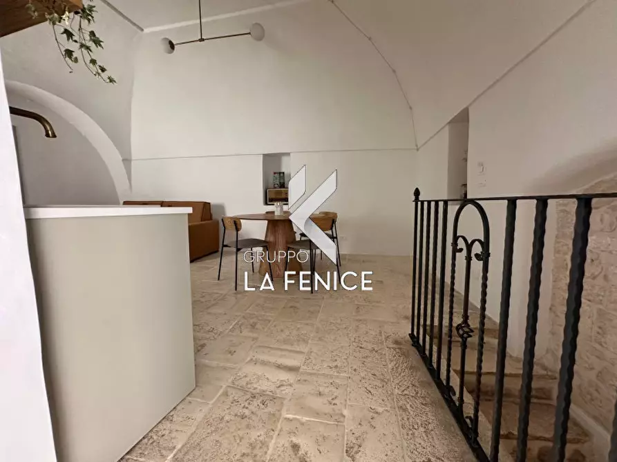 Immagine 21 di Casa indipendente in vendita  in via Aprile a Locorotondo