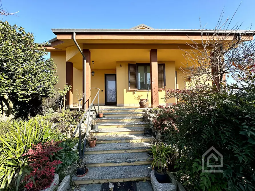 Immagine 1 di Villa in vendita  in Via Faldella 156 a Verolengo