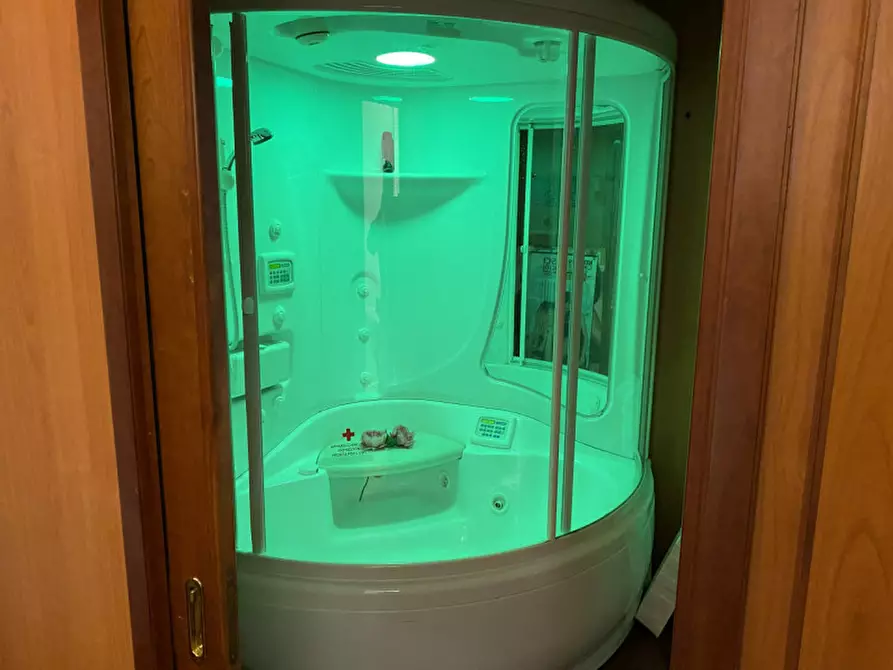 Immagine 21 di Ufficio in vendita  in piazza ferretto a Venezia