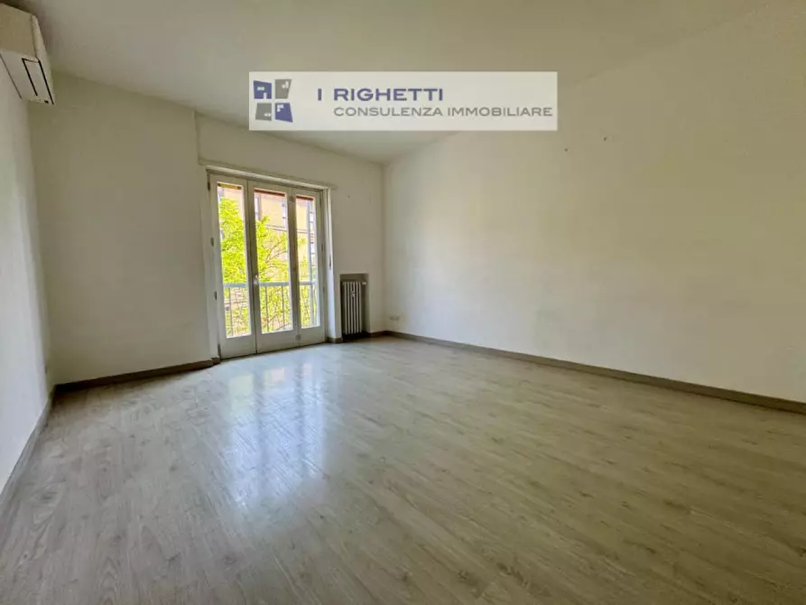 Immagine 9 di Appartamento in vendita  in Via della Valverde a Verona