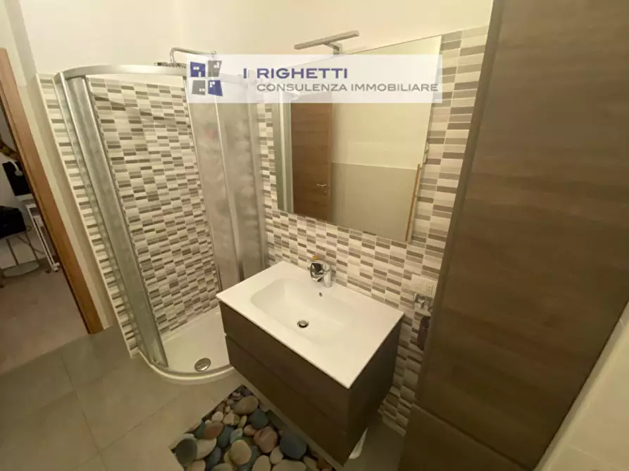 Immagine 9 di Appartamento in vendita  in Via della Valverde a Verona