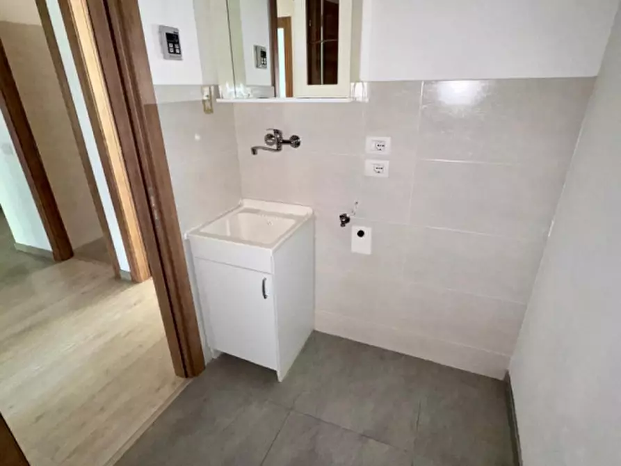 Immagine 14 di Appartamento in vendita  in Via della Valverde a Verona