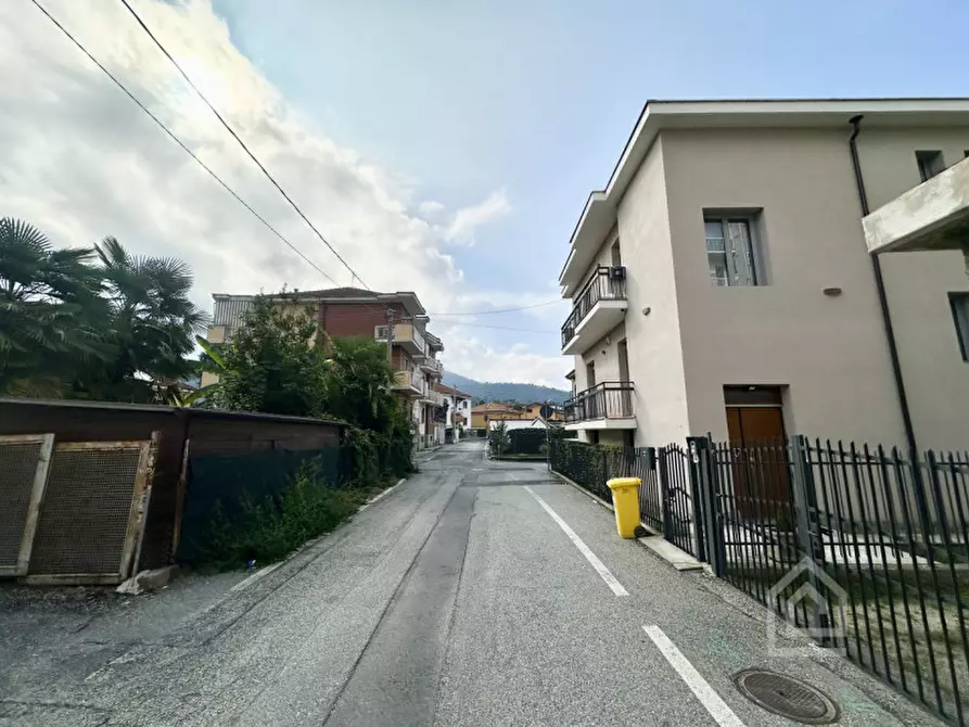 Immagine 1 di Garage in vendita  in Via Palestro 2 a San Mauro Torinese