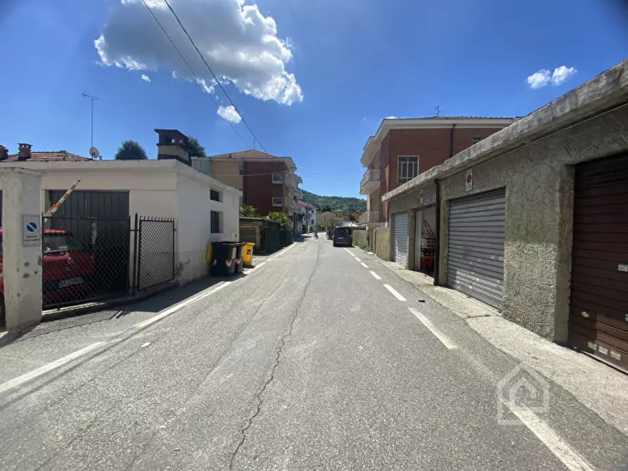 Immagine 11 di Garage in vendita  in Via Palestro 2 a San Mauro Torinese