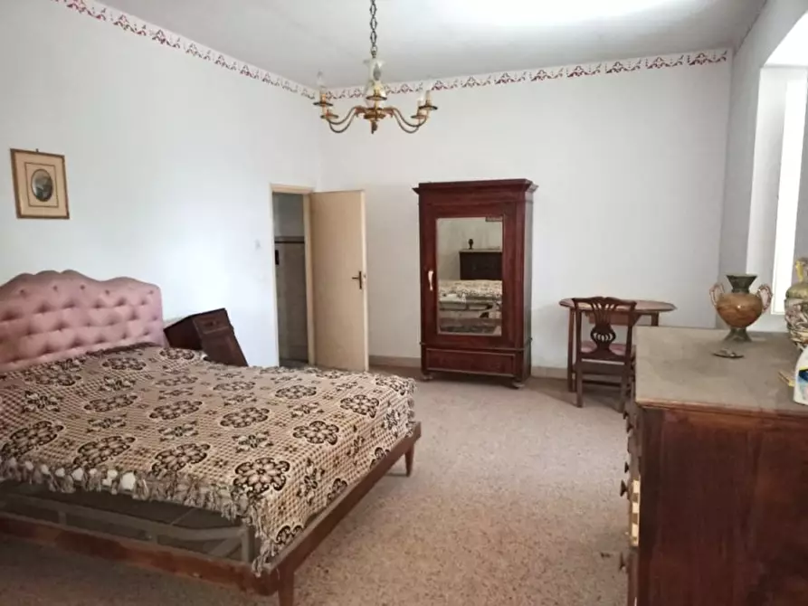 Immagine 7 di Palazzo in vendita  a Ficulle