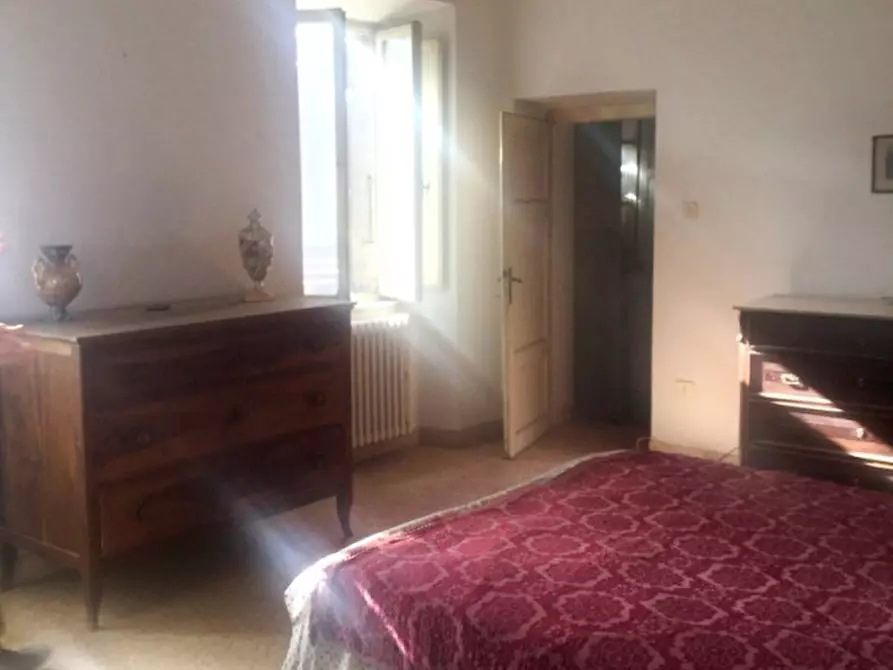 Immagine 8 di Palazzo in vendita  a Ficulle