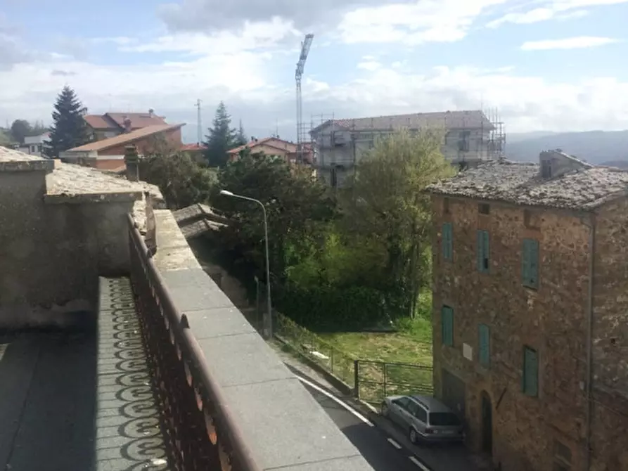 Immagine 13 di Palazzo in vendita  a Ficulle